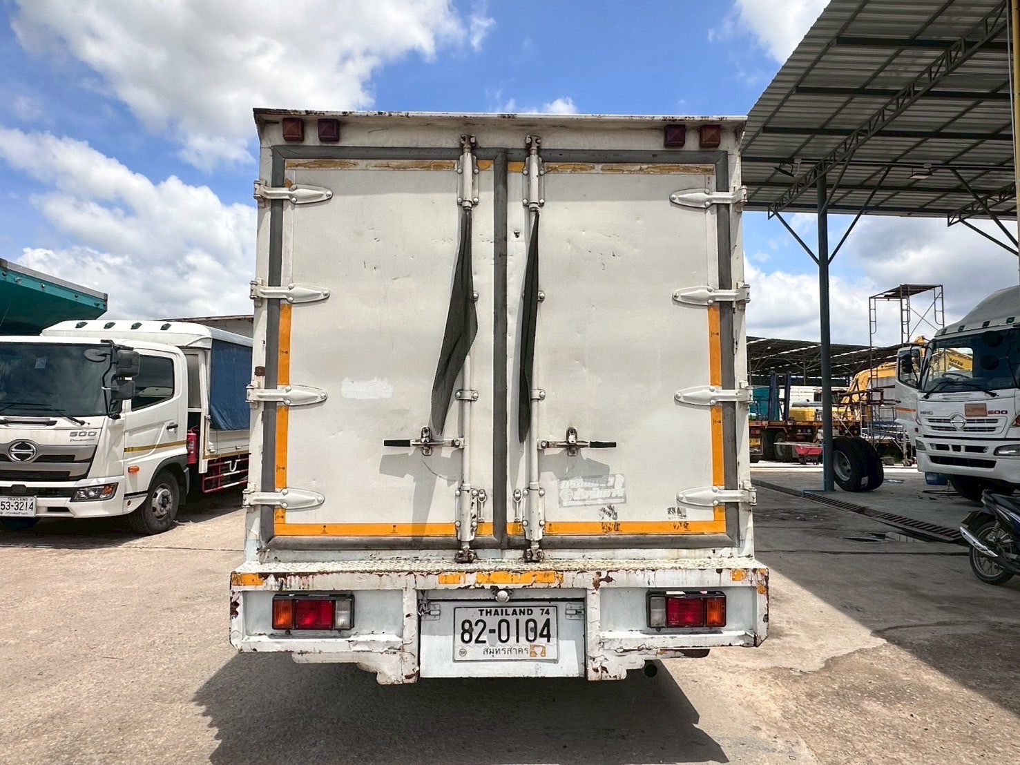 6ล้อ HINO XZU150แรงปี58ตู้แห้ง