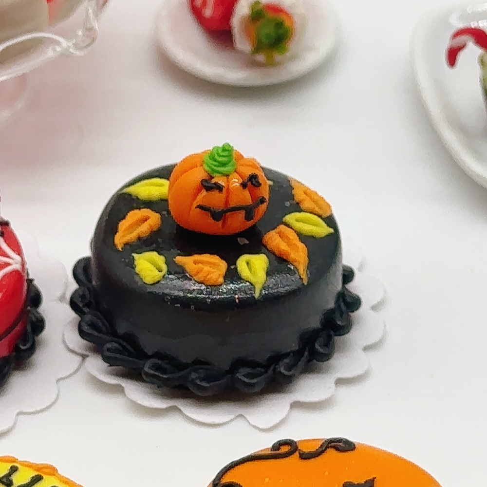 5 pieces/set Miniature Cake size 2.0 cm.made clay