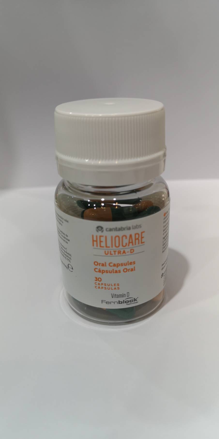 Heliocare Ultra-D 30 cap กันเเดด ชนิดเม็ด กันได้ทั้งตัว ป้องกันฝ้ากระ ( New Package)