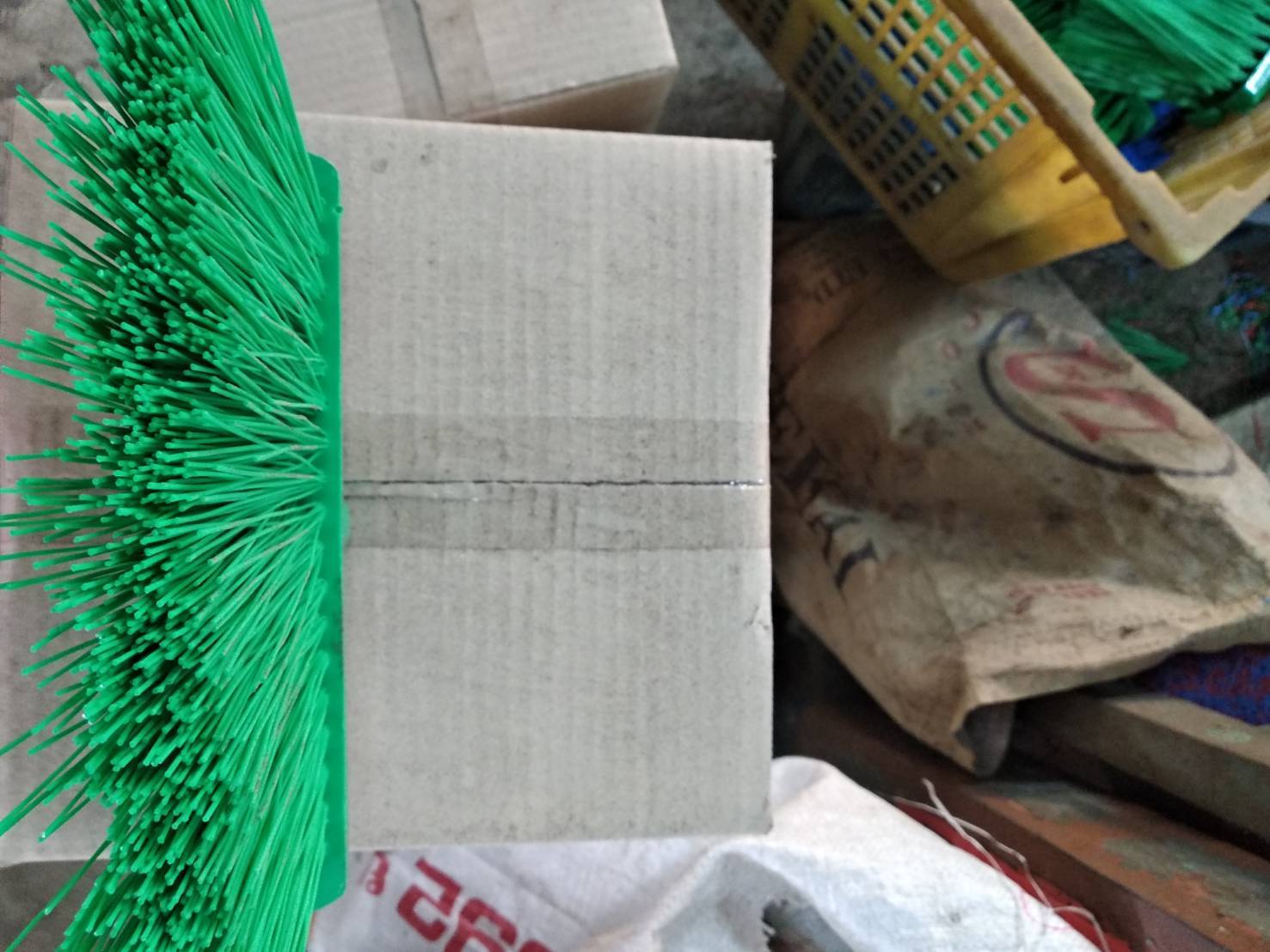 แปรงขนยาว(กวาดน้ำ)/ด้ามยาวหัวเกลียว/ขนตีปลาย/No.113