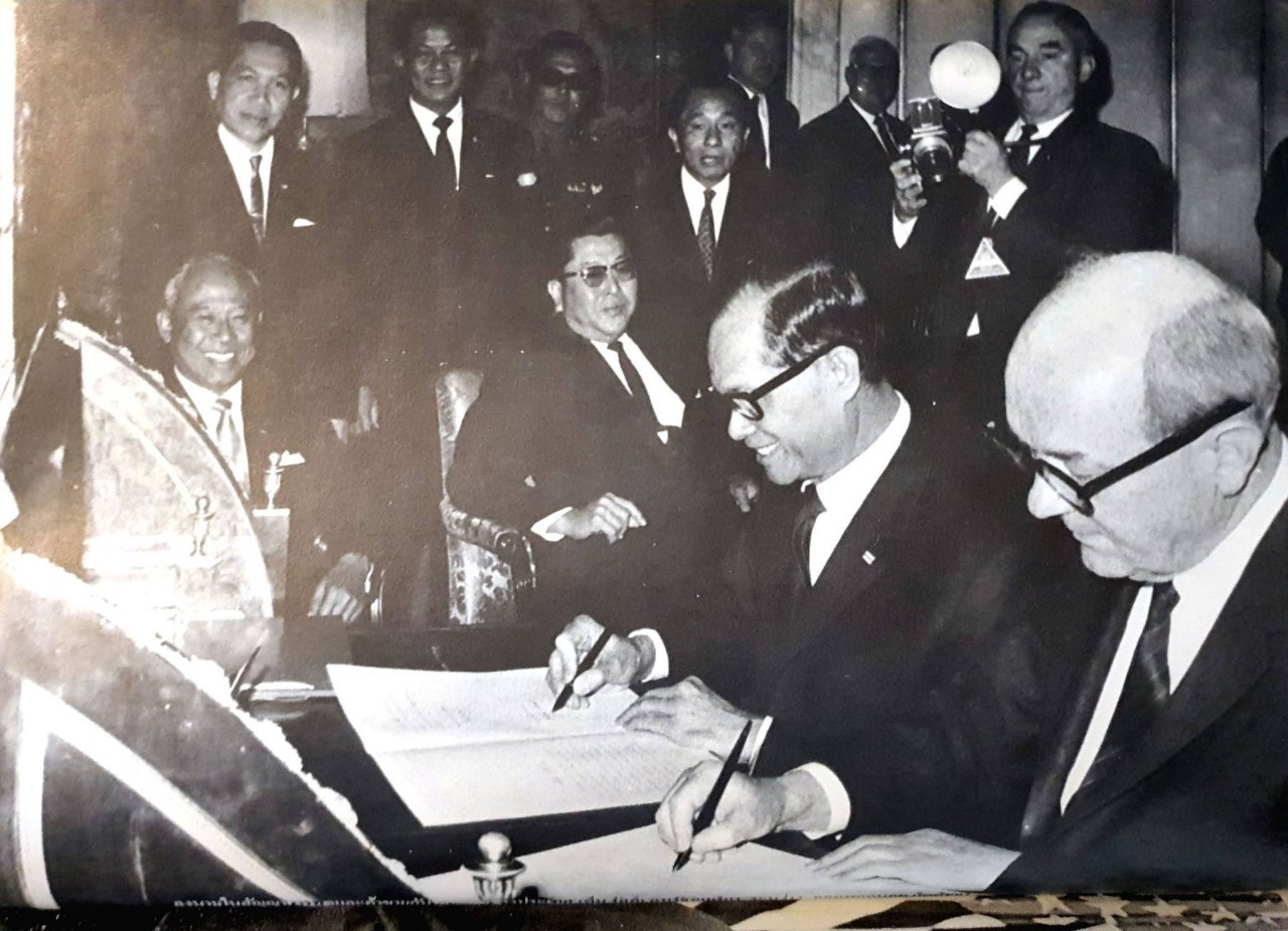 ประวัติและผลงานของ ศาสตราจารย์ บุญชนะ อัตถากร