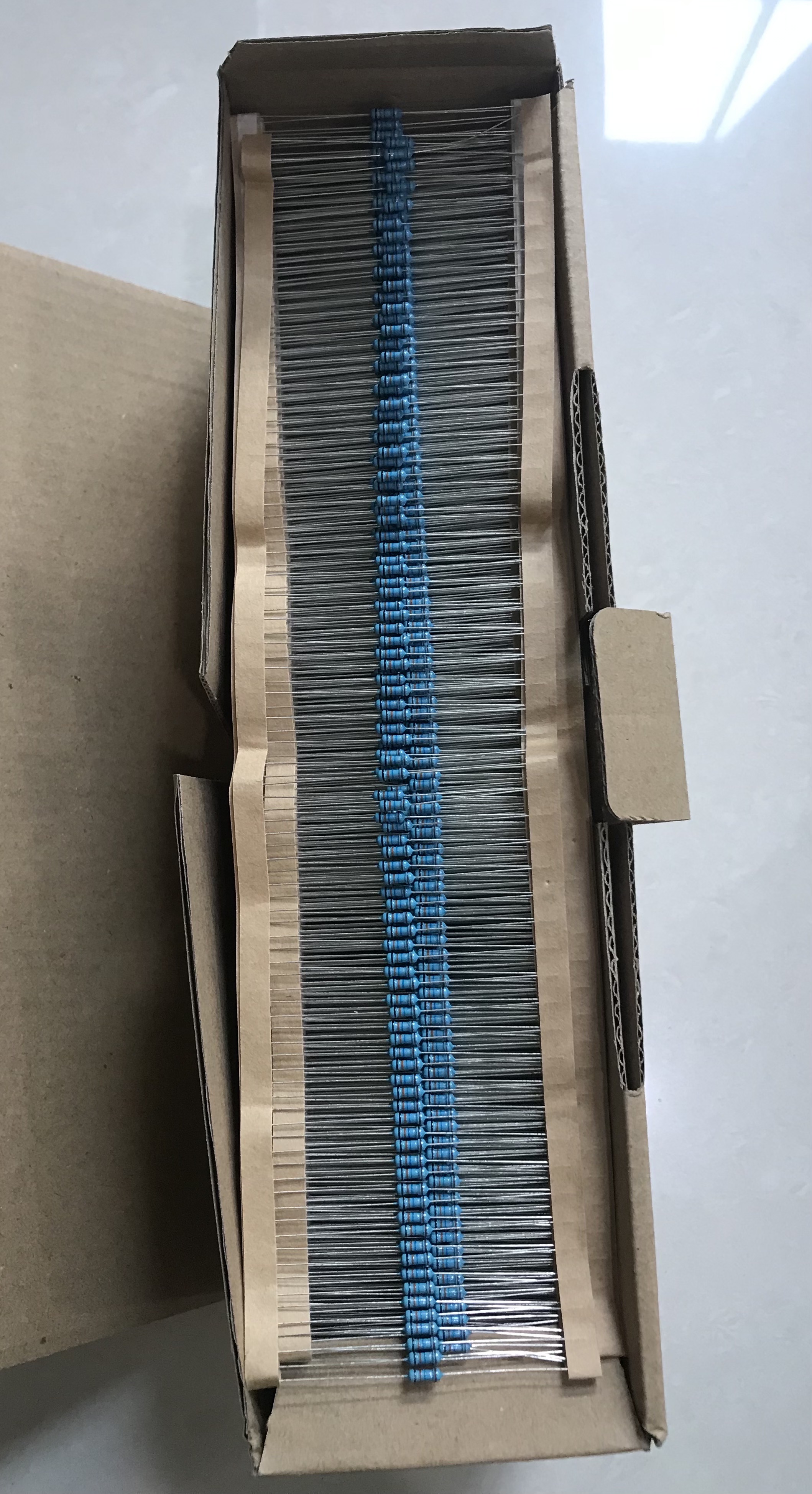 0.36R 1/4W 金属膜Metal Film 1% (1ชุดมี100ตัว)