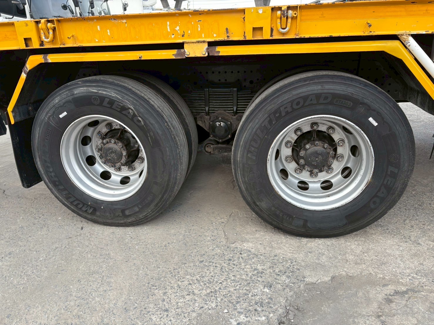 10ล้อพื้นเรียบHINO VICTOR 344 ปี59ย.6.5 เมตร