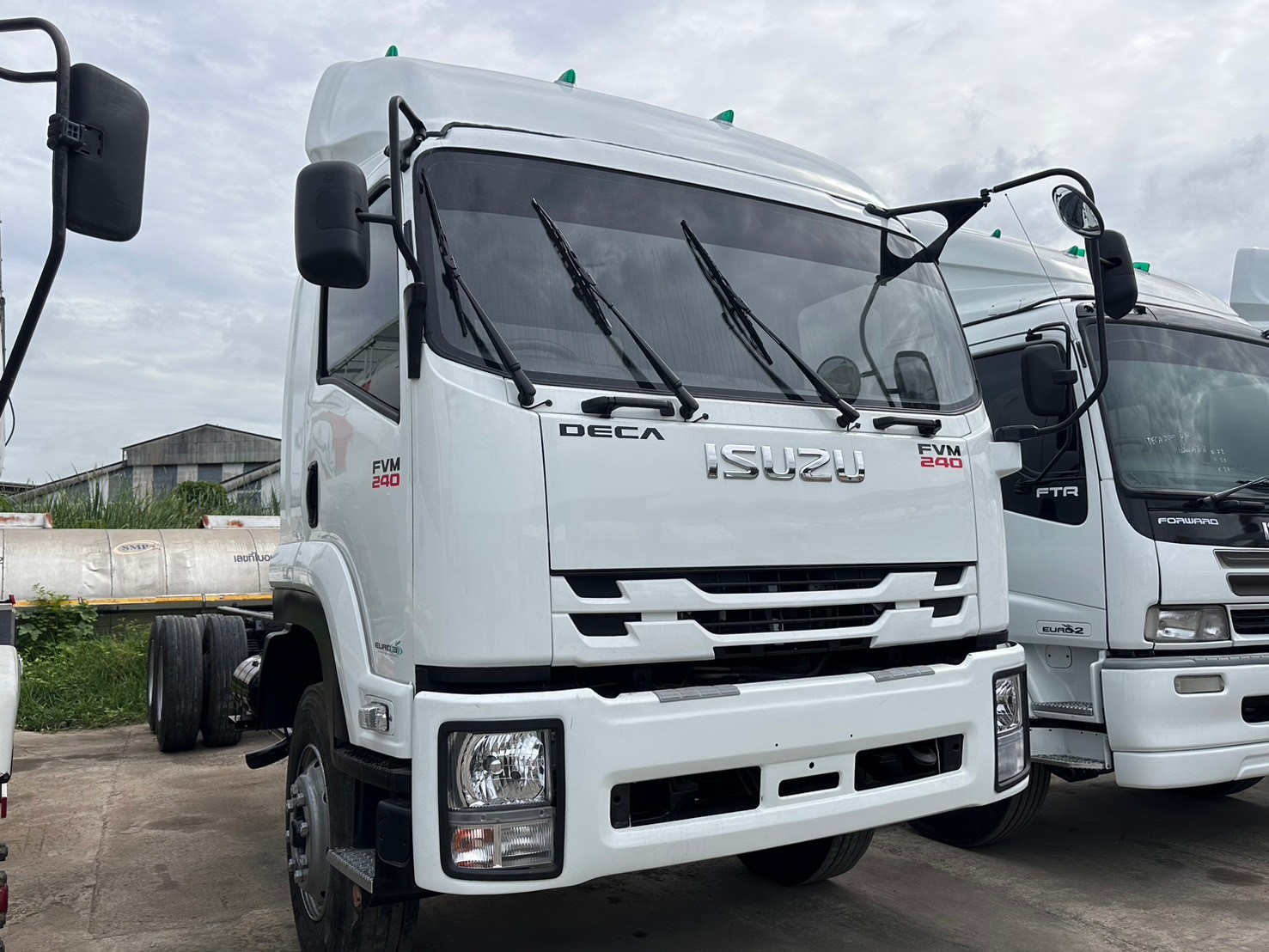 10ล้อคัดซี7.5ม. ISUZU FVM 240 ปี2552-53ราคา 820,000บ.Pro790,000บ.0169-0124มี2คัน