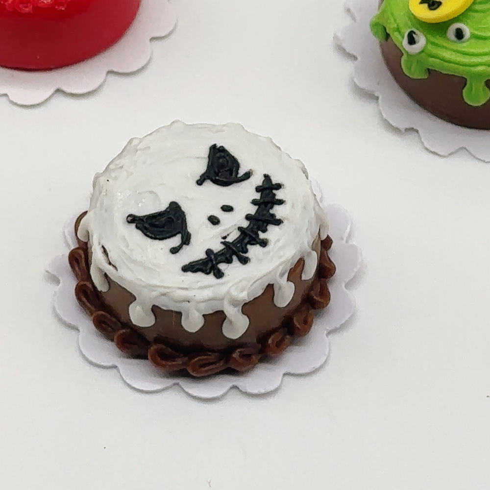 5 pieces/set Miniature Cake size 2.0 cm.made clay