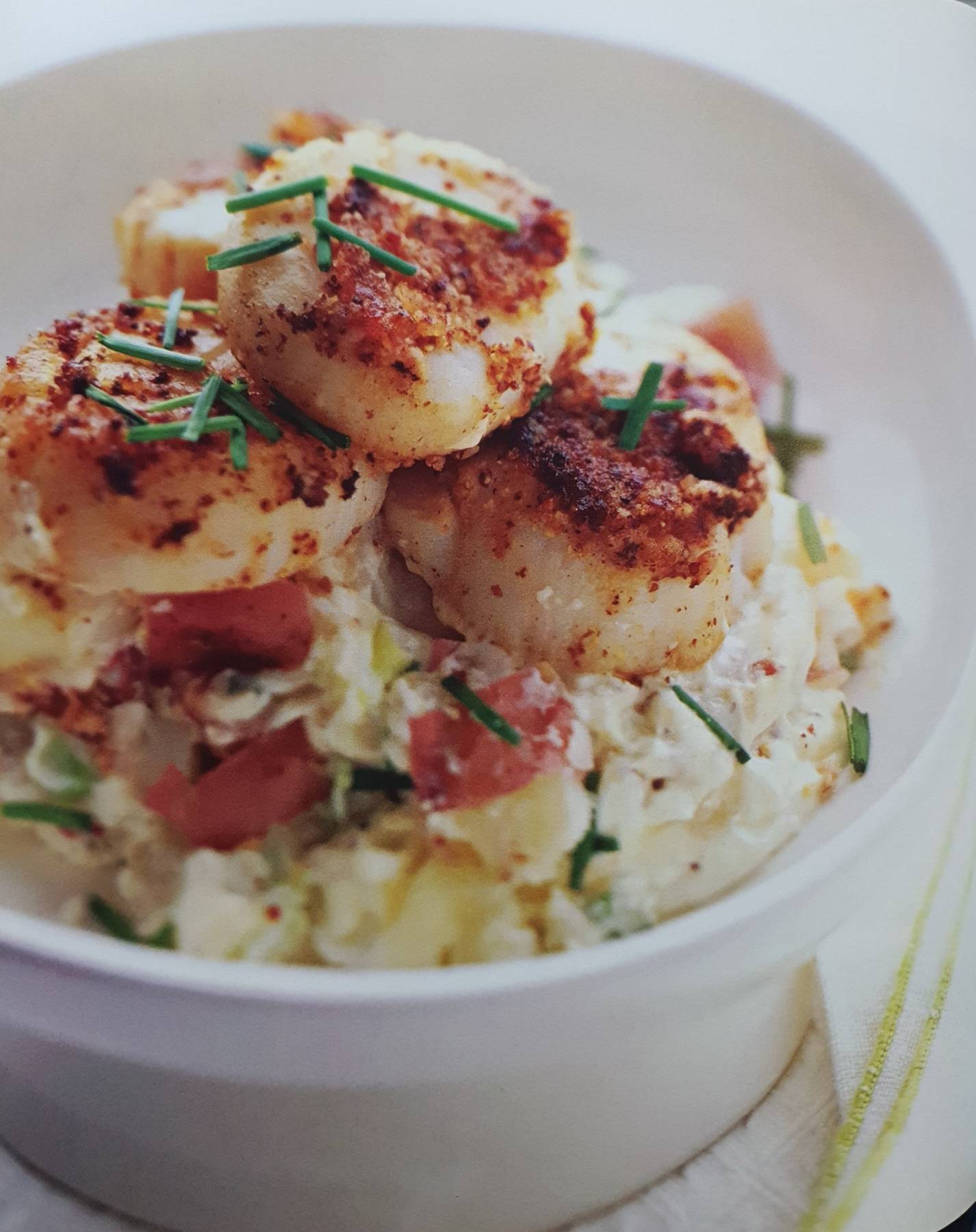 Food Network Kitchens Favorite Food Recipes: Recipes from Our All-Star Chefs Paperback