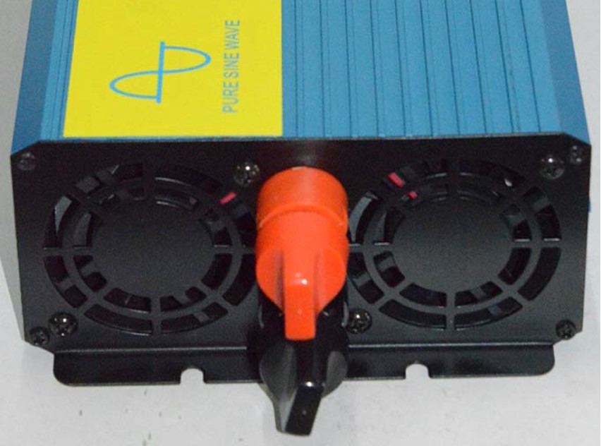 3.อินเวอร์เตอร์ 12v-24v 800w NC (NC-800-S)PURE SINE WAVE