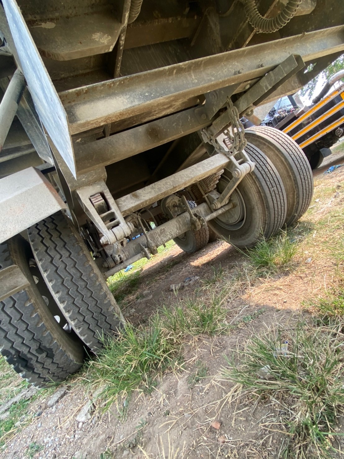 หางเซมิดั้ม2เพลา10น้อตปี2559สภาพพร้อมใช้ 380000