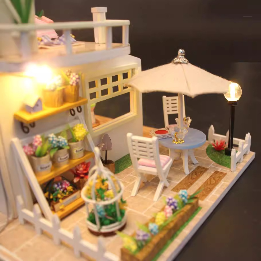 LOFT PINK MODELโมเดลบ้านจำลอง2ชั้นบ้านไม้สไตล์ลอฟท์แบบประกอบมือ โมเดลมินิวิลล่า DIY บ้านไม้ ของขวัญสร้างสรรค์