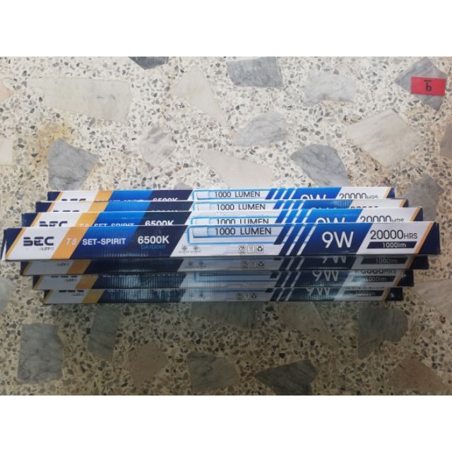 หลอดนีออน LED #BEC T8 9W 6500K เดย์ไลท์รุ่น Spirit