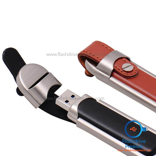 แฟลชไดร์ฟหนัง พร้อมฝาปิด (Leather Flash Drive)