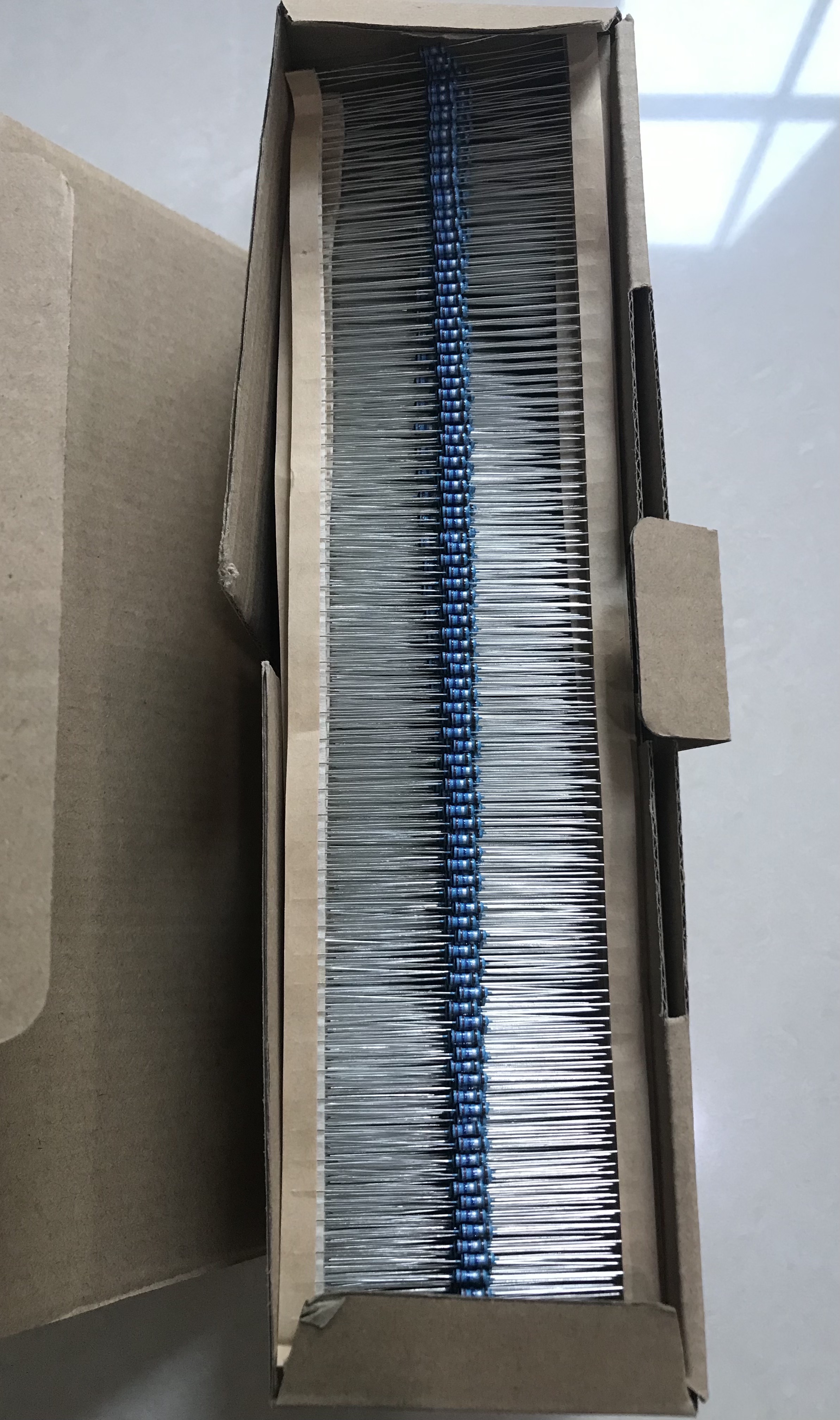 0.27R 1/4W 金属膜Metal Film 1% (1ชุดมี100ตัว)