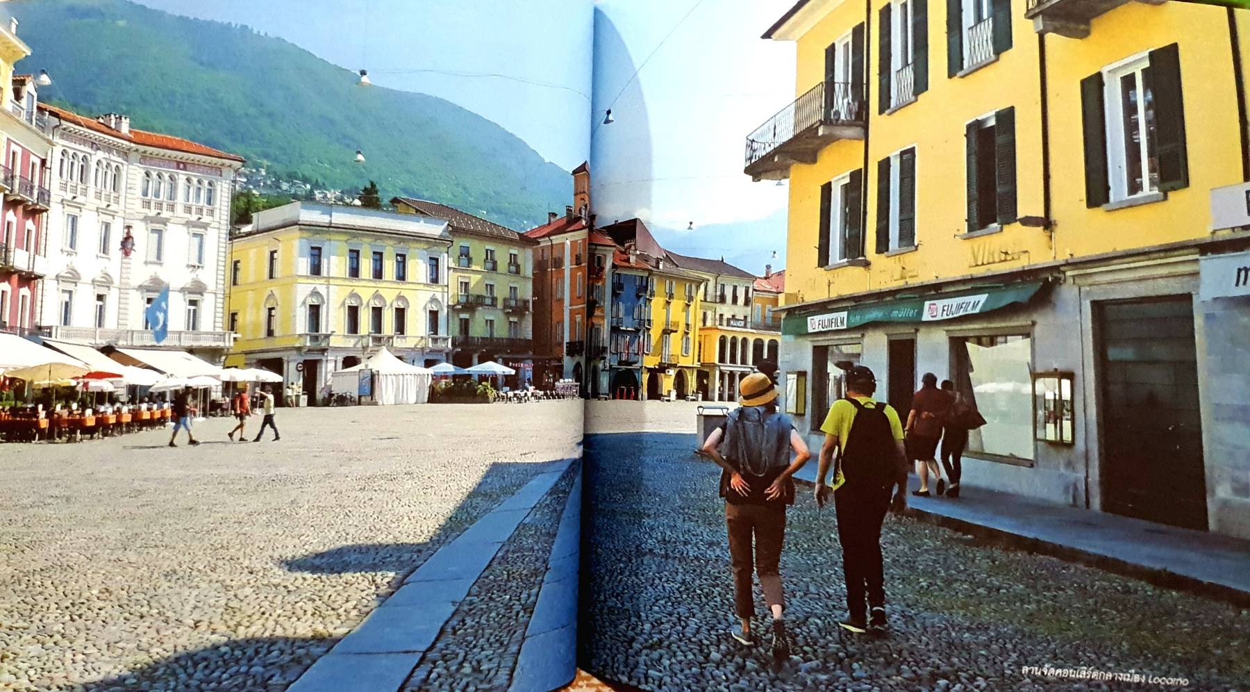 แกะดำนำเที่ยว หนังสือที่ผสมผสานระหว่างการเที่ยวในประเทศ Switzerland และประเทศอิตาลี