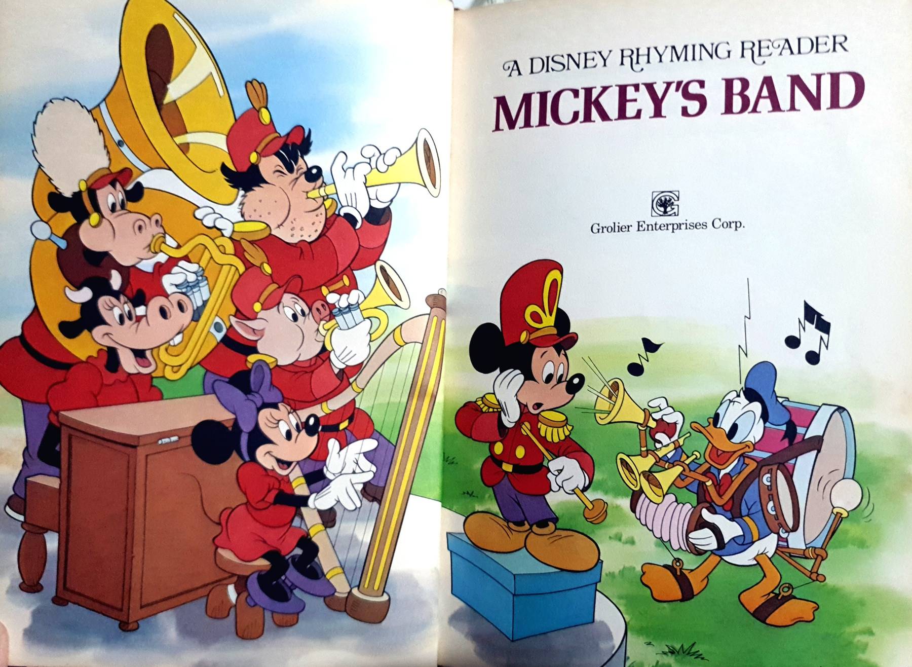 Mickey's Band( Disney Rhyming Reader) (Disney Rhyming Reader) Hardcover English edition
