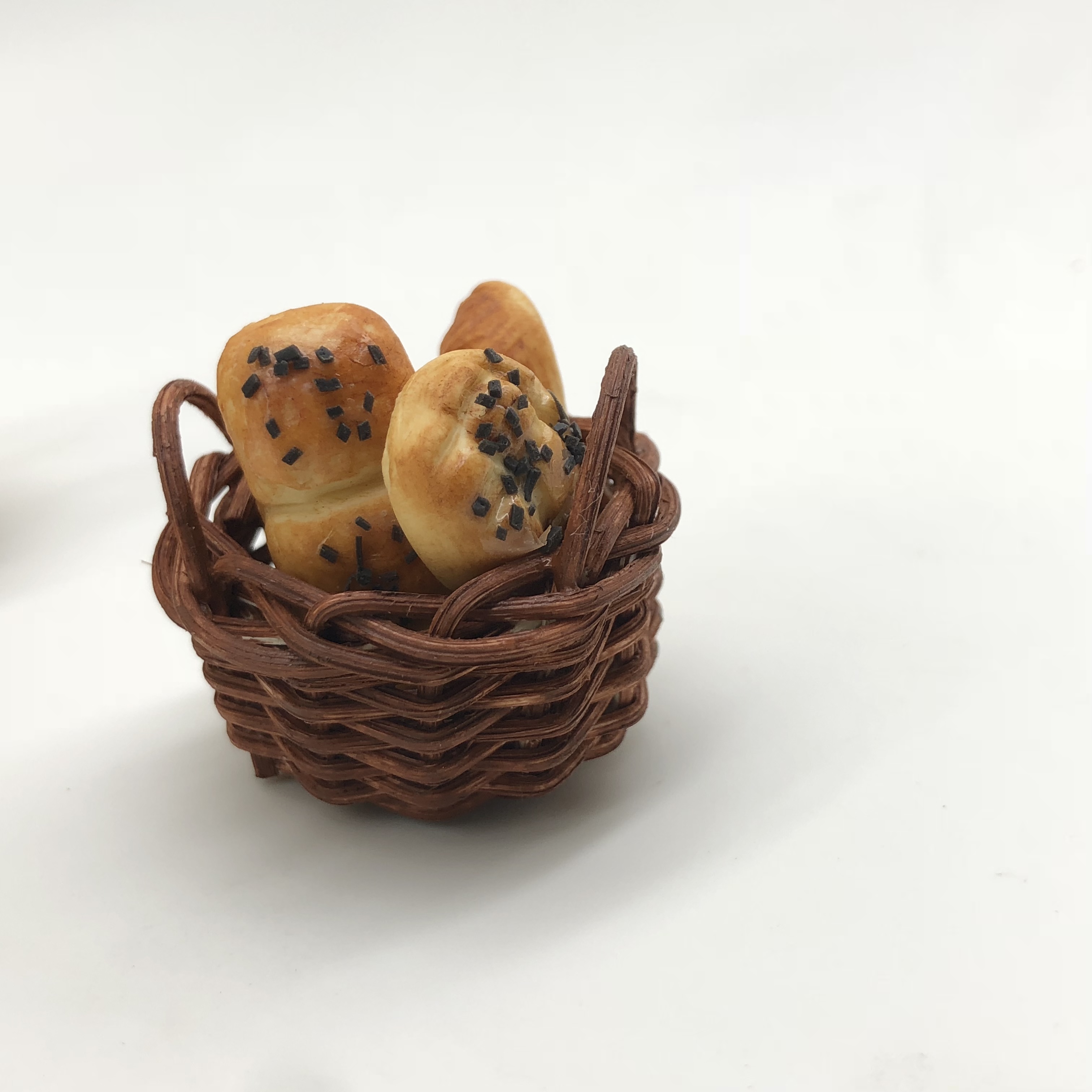 Miniature basket