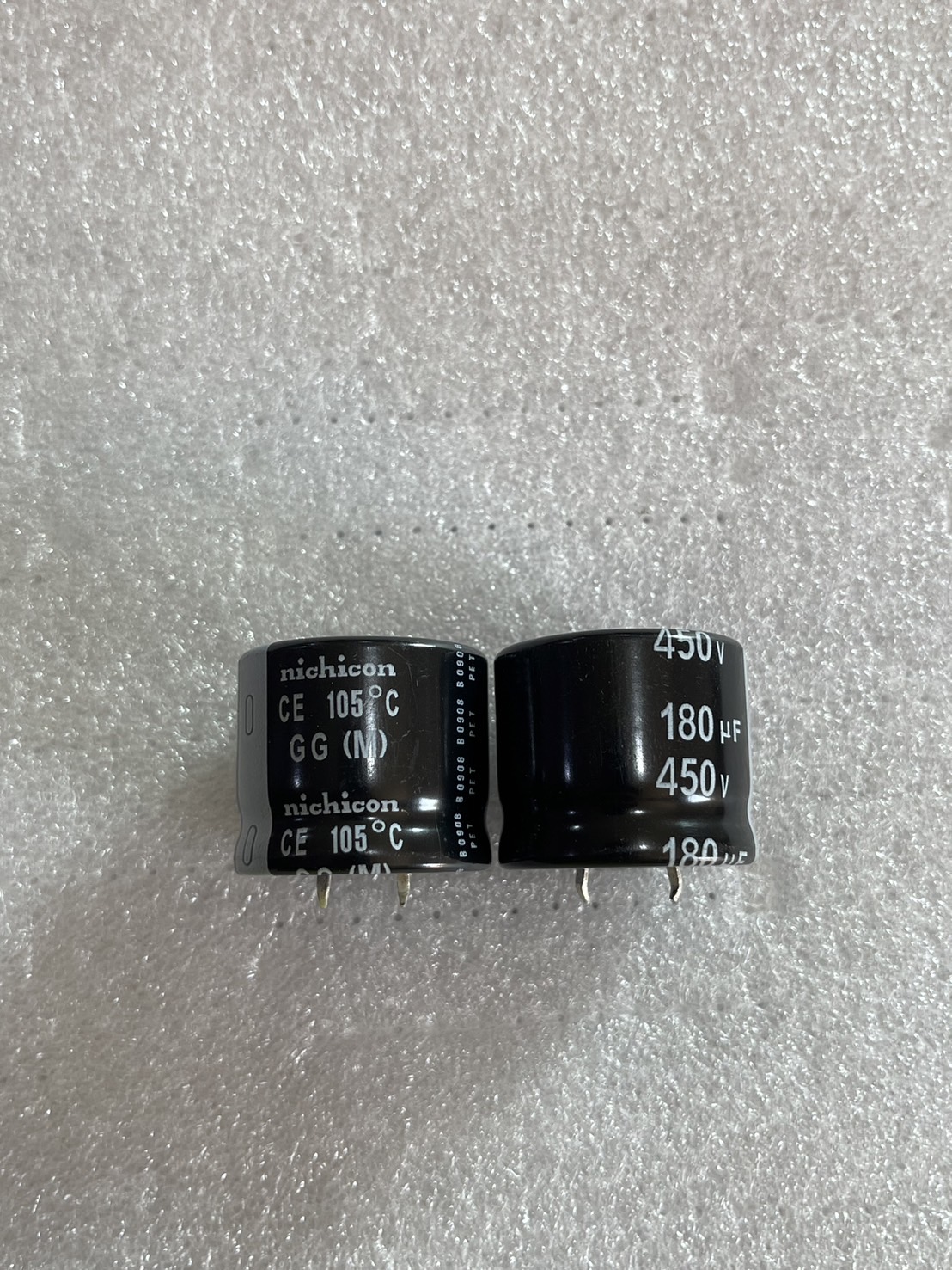 180UF 450V 30*25 105c NICHICON (ราคาต่อ1ตัว)