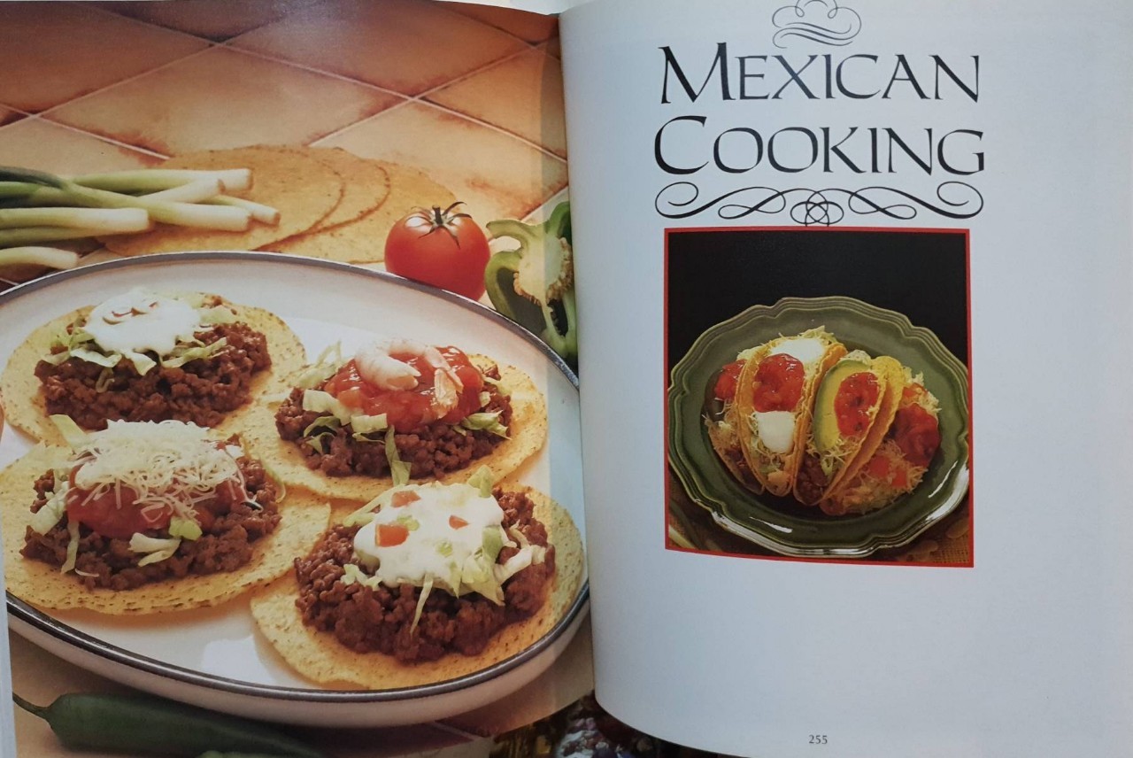 Step by Step COOKBOOK. : Judith Ferguson