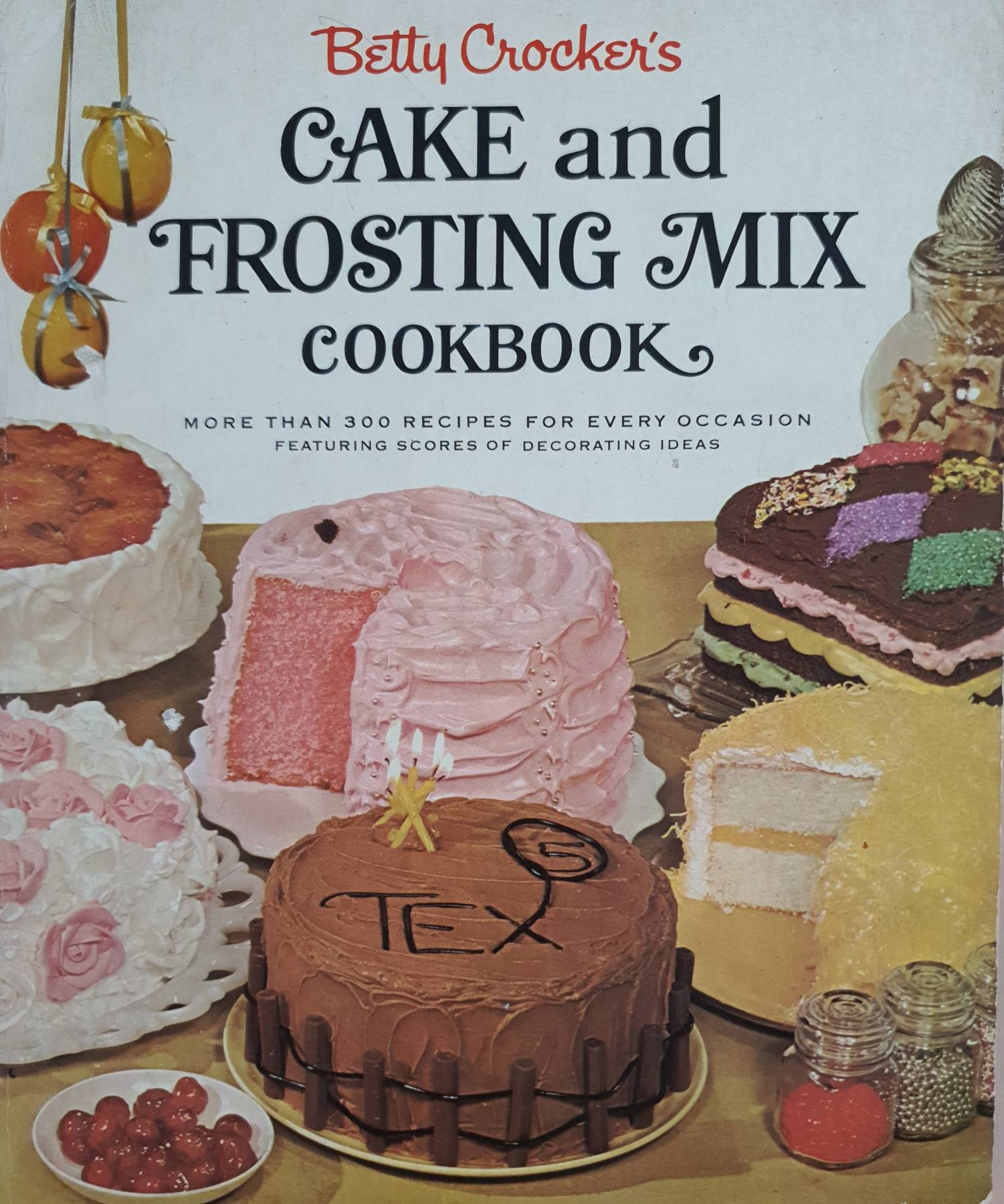 Vintage Betty Crocker’s Cake and Frosting Mix Cookbook First Edition 1st 1966