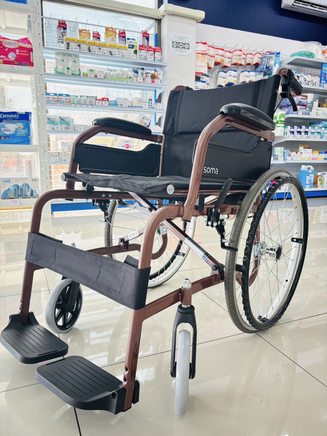 Soma รถเข็นวีลแชร์เหล็ก CHM 100 F22 ล้อซี่ 22"สีกาแฟ
