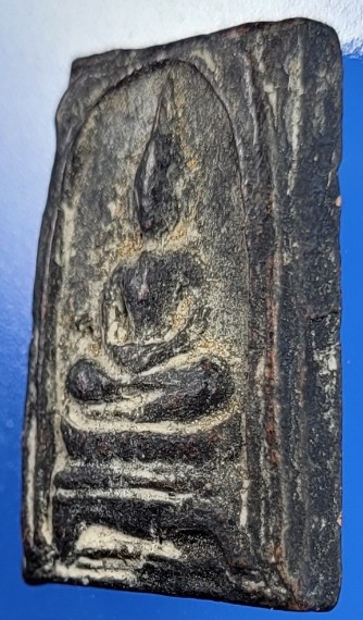 (03) พระสมเด็จเนื้อผงผสมชานหมาก หลวงปู่โต๊ะ ปี 2468 ลงรัก