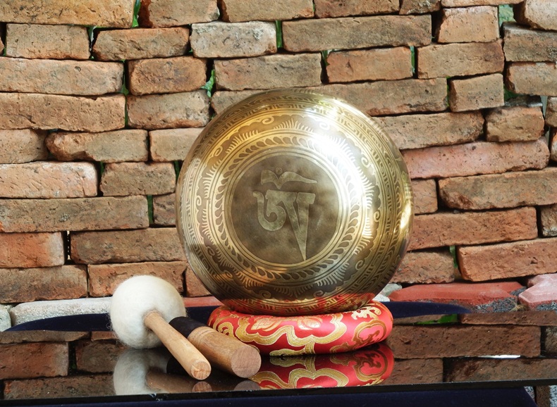 ขันทิเบต(ทองเหลือง) Tibetan Singing Bowl งานทำมือโดยช่างฝีมือชาวเนปาล (19 cm.)