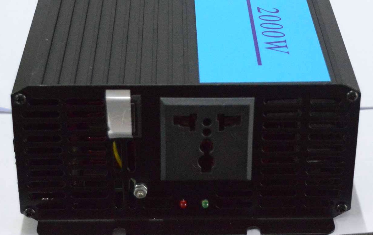 7.อินเวอร์เตอร์ 12v-24v 2000w NC (NC-2000-S)PURE SINE WAVE