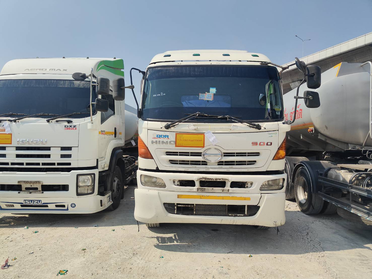 10ล้อหัวลากHINO FM2P380แรง ปี56/57 ตามสภาพ980,000Pro950,000ล.มี 2คันS3722 Sสีฟ้า ลง2กพ68