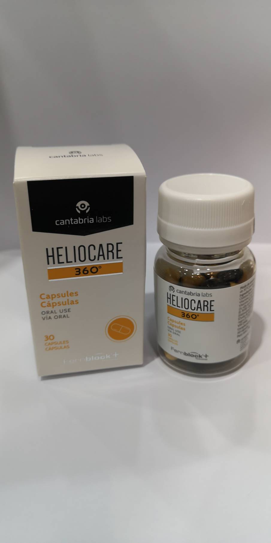 Heliocare 360 Oral Capsules วิตามินกันแดด ลดฝ้ากระ ปกป้องทุกรังสี UVA UVB แสงสีฟ้ามือถือ (New Package)