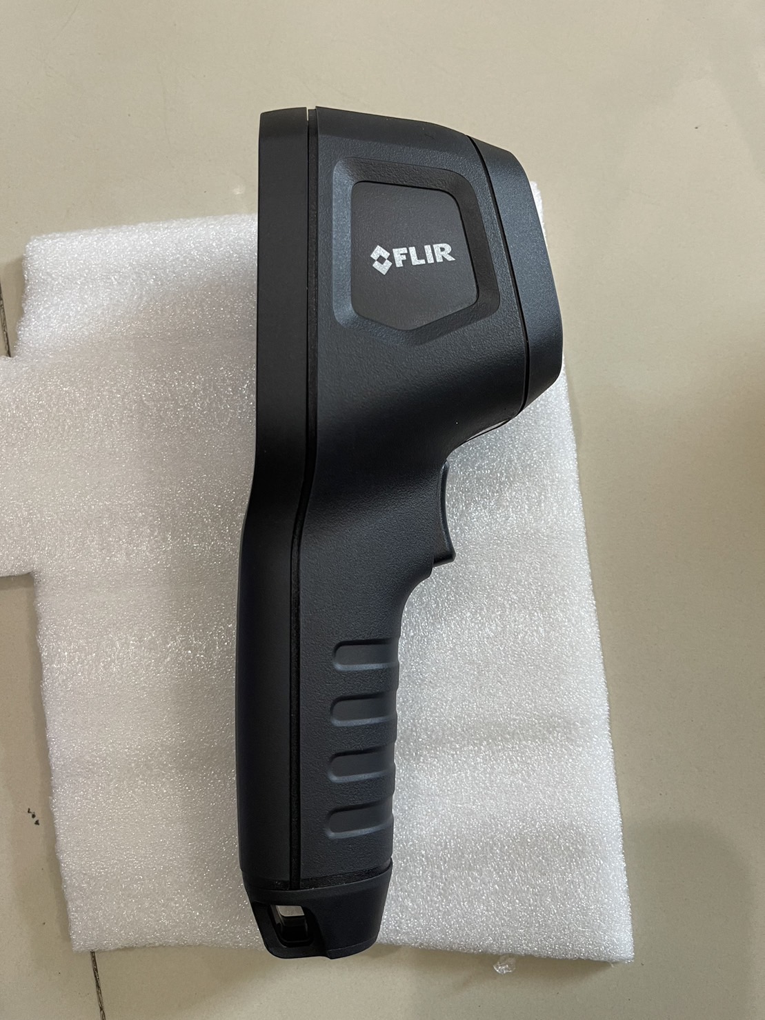 กล้องถ่ายภาพความร้อน FLIR TG165-X