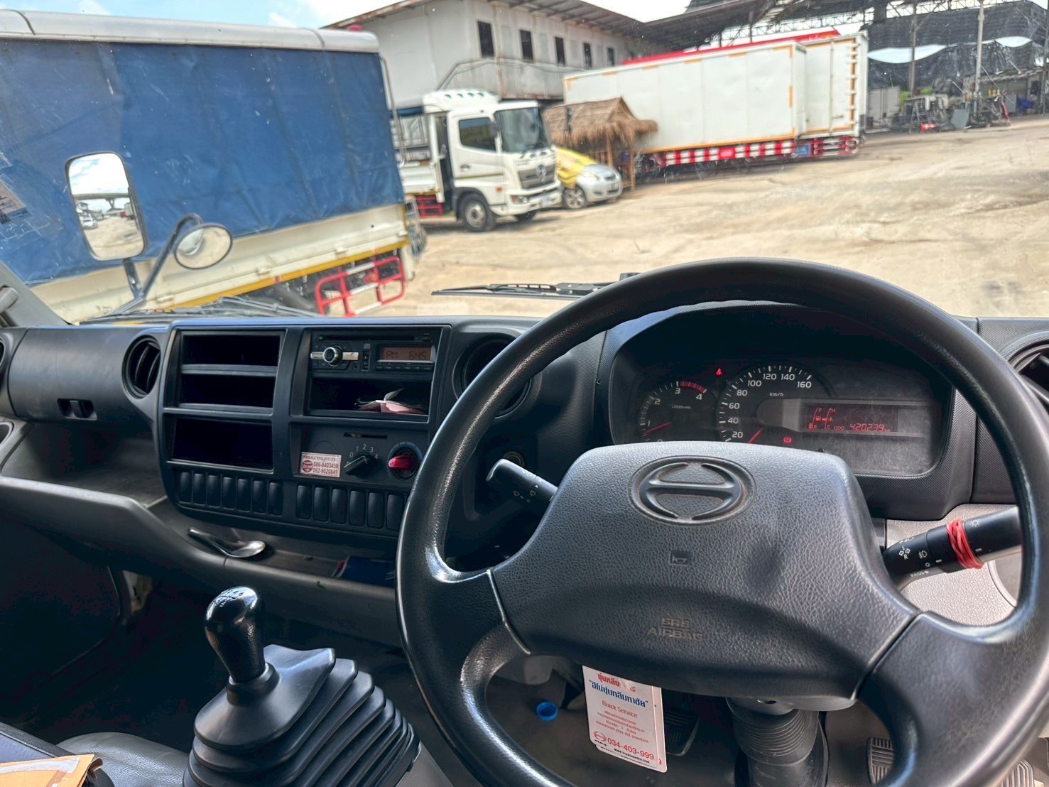 6ล้อ HINO XZU150แรงปี58ตู้แห้ง