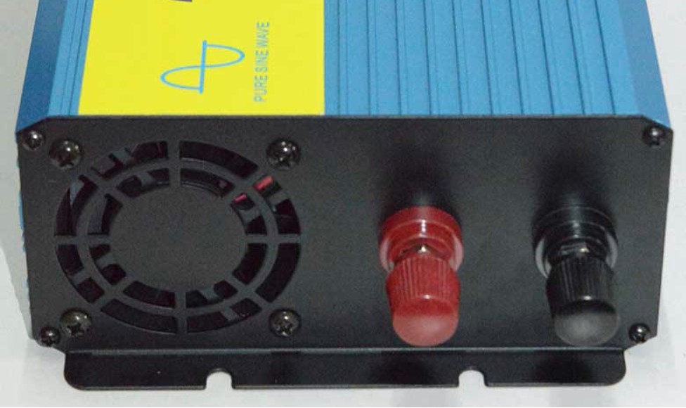 2.อินเวอร์เตอร์ 12v-24v 600w NC (NC-600-S) PURE SINE WAVE