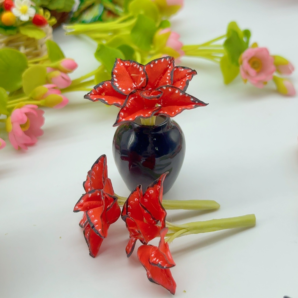 5 pieces Miniature Leaf Caladium (clay)