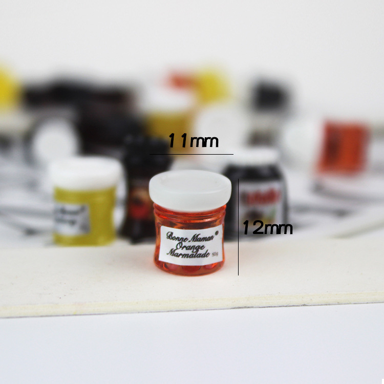 แยมจิ๋วมาเป็นเซทพร้อมทาขนมปังจิ๋วมาพร้อมกาแฟเรียกว่าsetสุดคุ้มน่าสะสมมากมาย