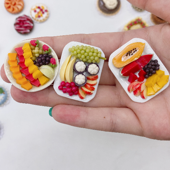3 pieces Miniature Fruit in plate, Miniature Fakefood for Dollhouse