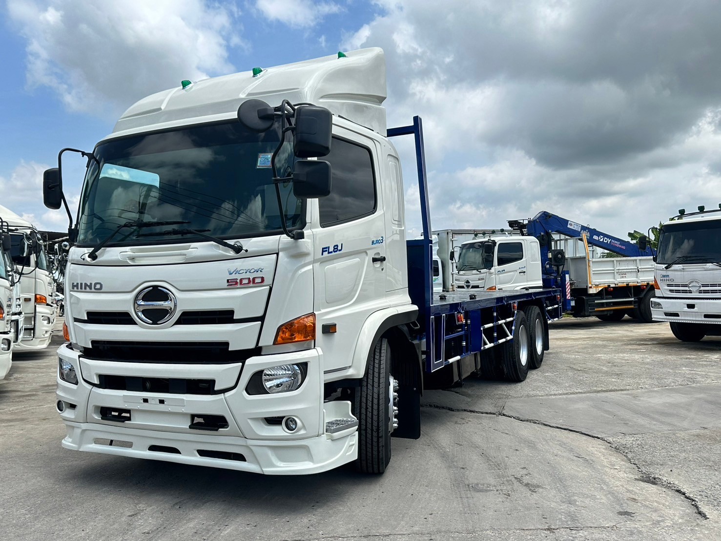 10ล้อพื้นเรียบ7.6ม. ฮีโน่ วิคเตอร์ HINO FL8J 260แรง ปี2563ยางใหม่10เส้น ย.7.6ม 1.89ล.