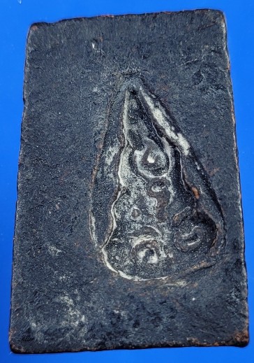 (03) พระสมเด็จเนื้อผงผสมชานหมาก หลวงปู่โต๊ะ ปี 2468 ลงรัก