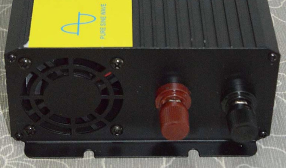 2.อินเวอร์เตอร์ 12v-24v 600w ZB (ZB-600-S)PURE SINE WAVE