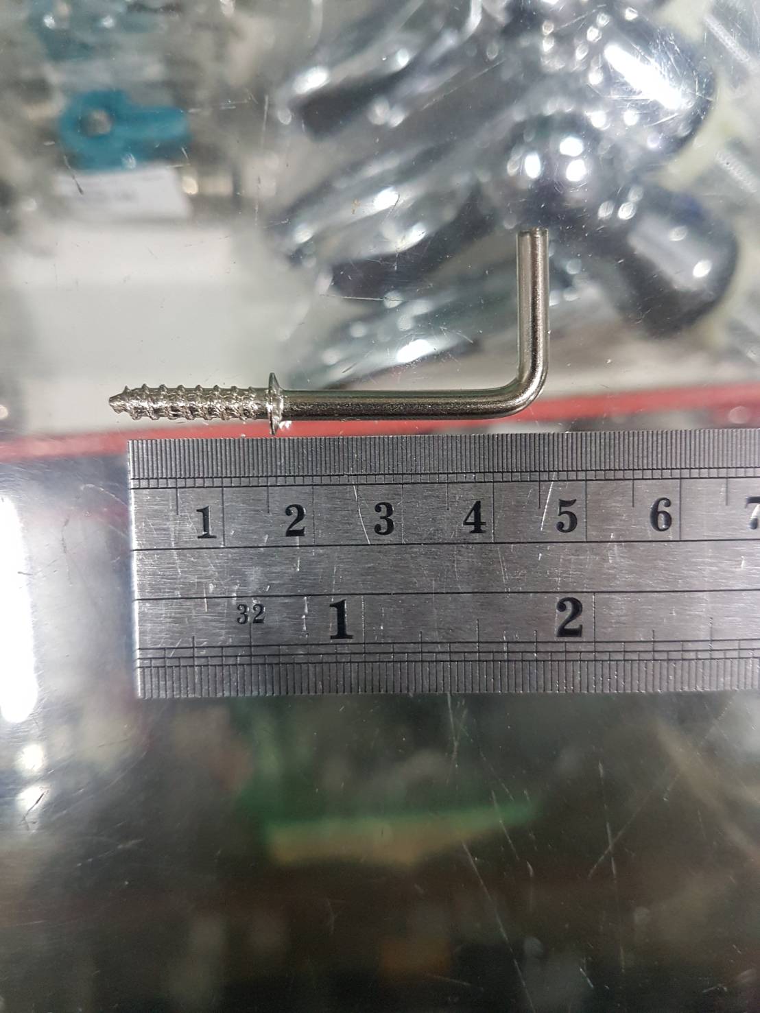 ตะขอตัวL/1 1/4"
