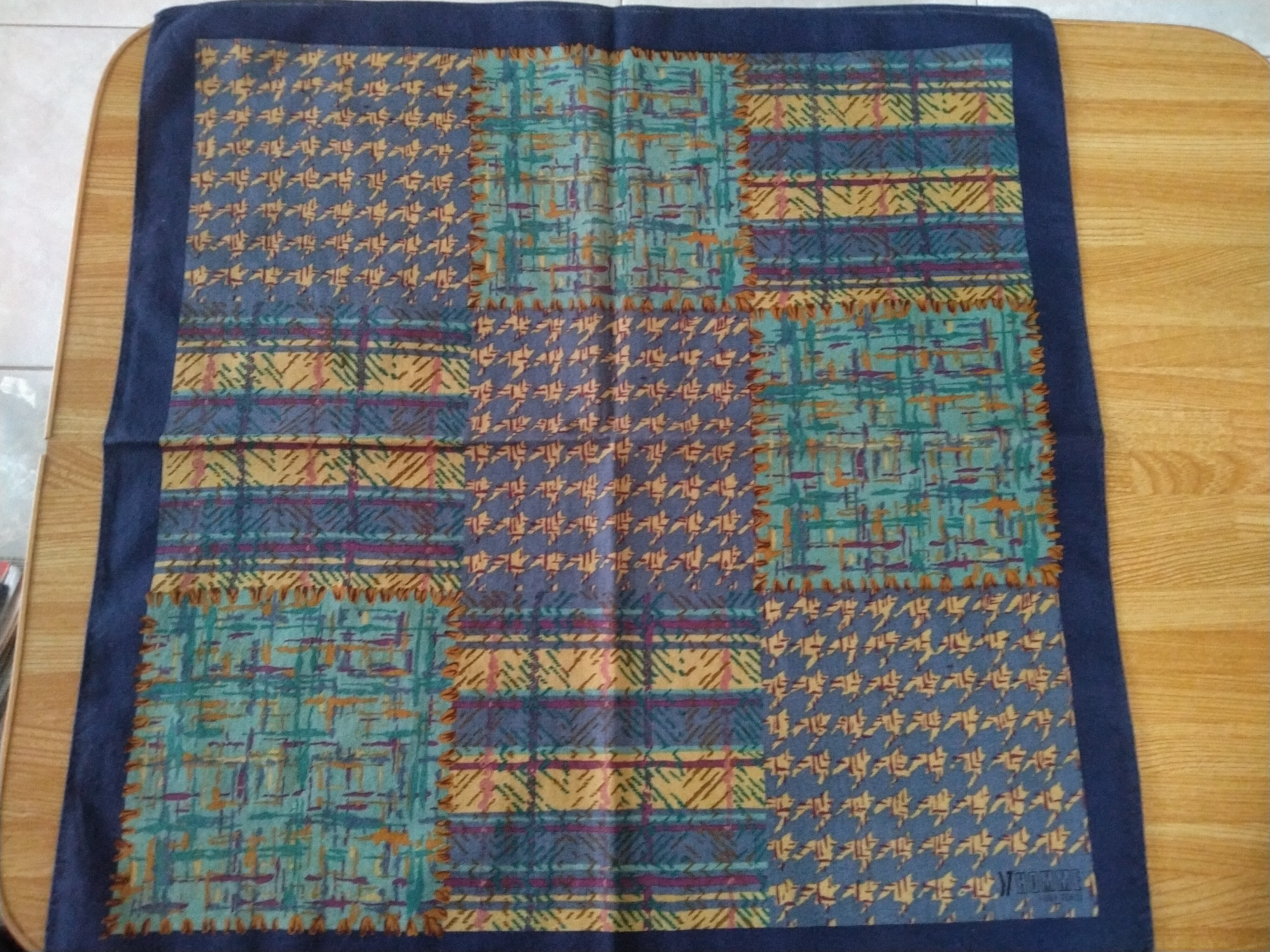 ผ้าเช็ดหน้า HOMME YUKI TORIมือ2