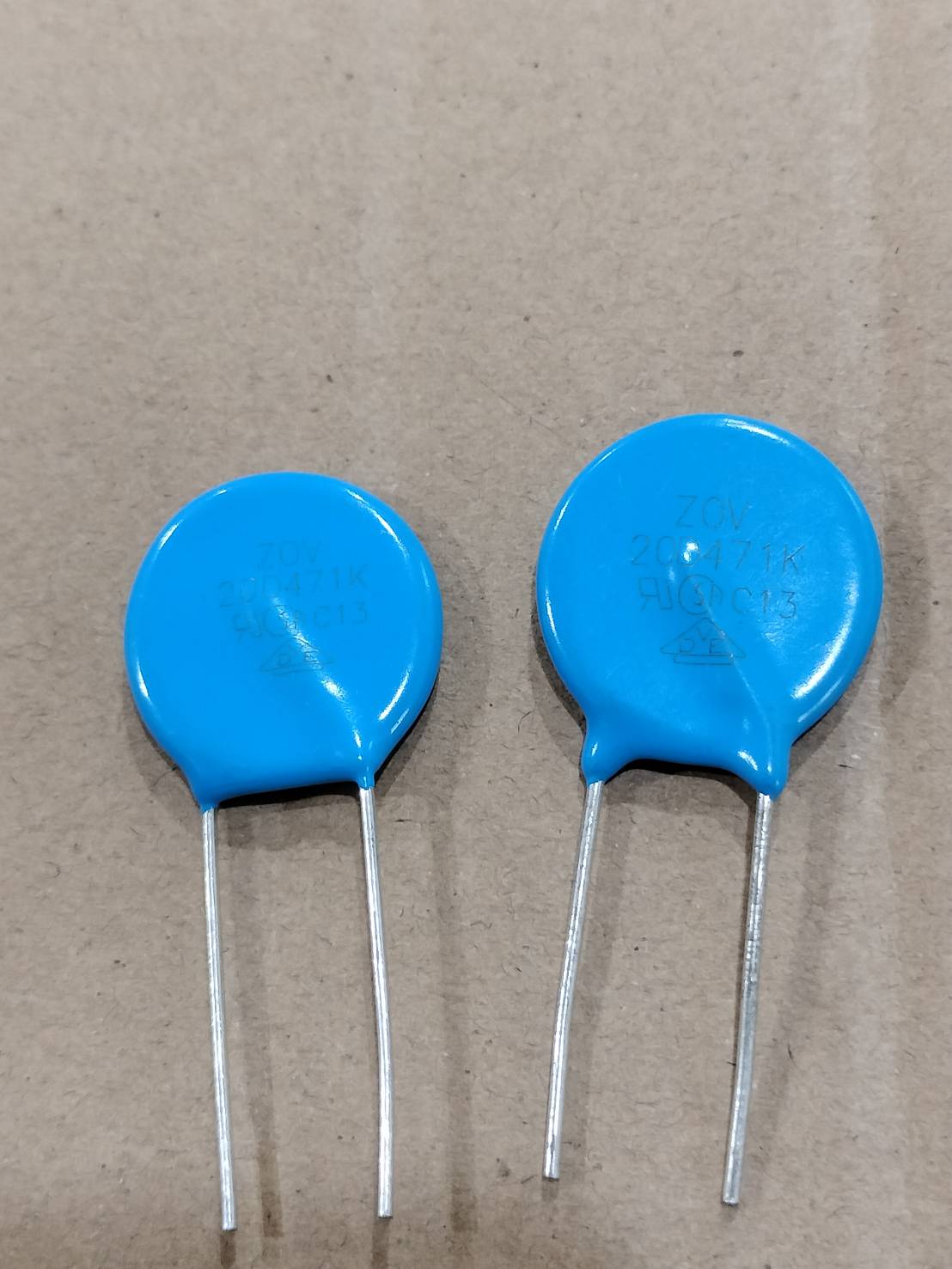 20D471K DIP-2(ตัวสีฟ้า) (ราคา1ชิ้น)