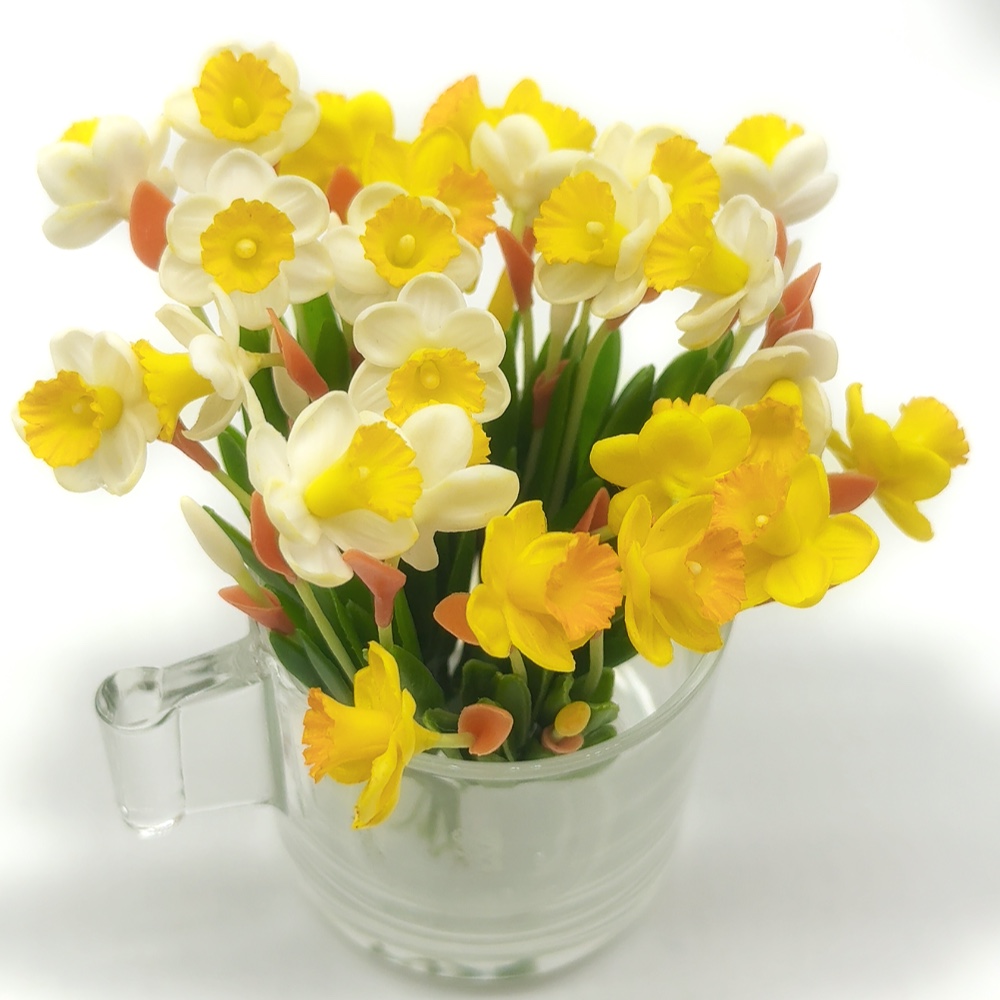 4 Bunch Mini White-Yellow Daffodils scale 1:6