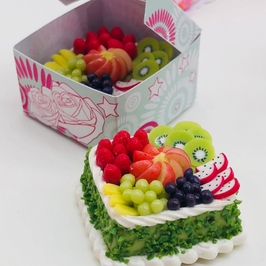 Cake without box