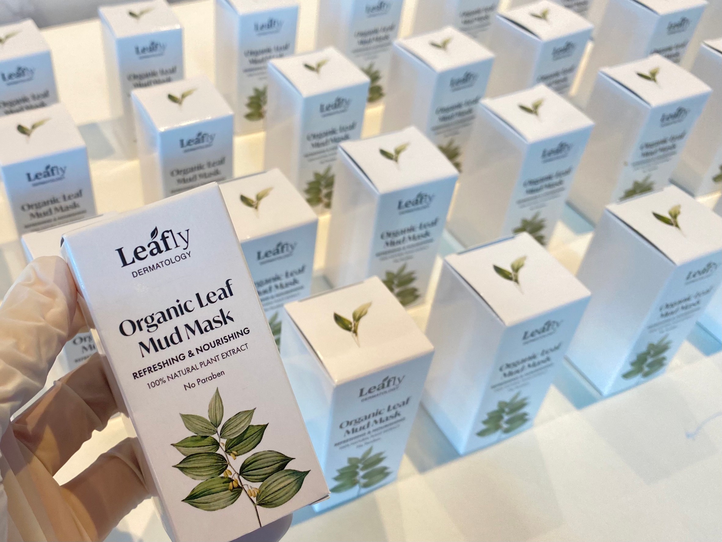 Leafly Organic Leaf Mud Mask ครีมมาร์ค สำหรับบำรุงผิวหน้า ช่วยให้ผิวกระจ่างใส ชุ่มชื่น