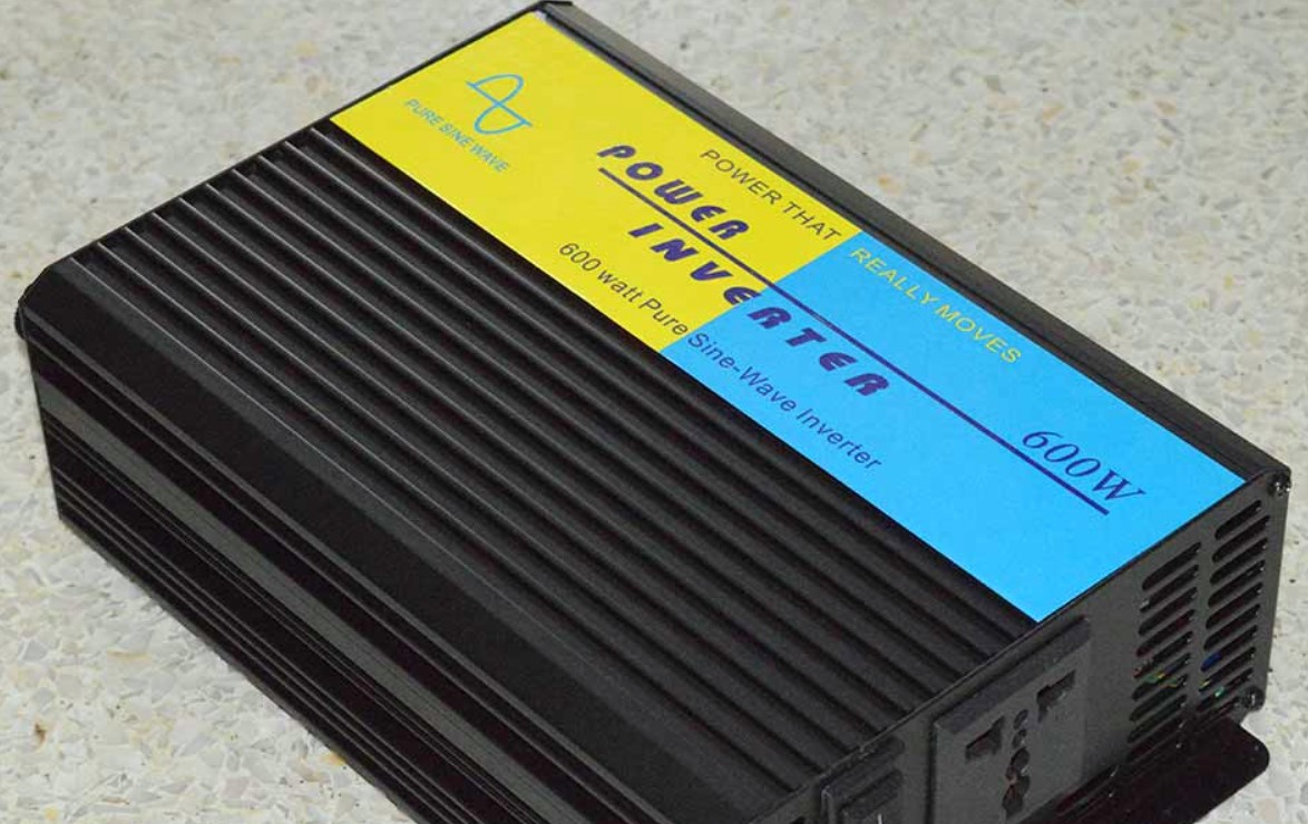 2.อินเวอร์เตอร์ 12v-24v 600w ZB (ZB-600-S)PURE SINE WAVE