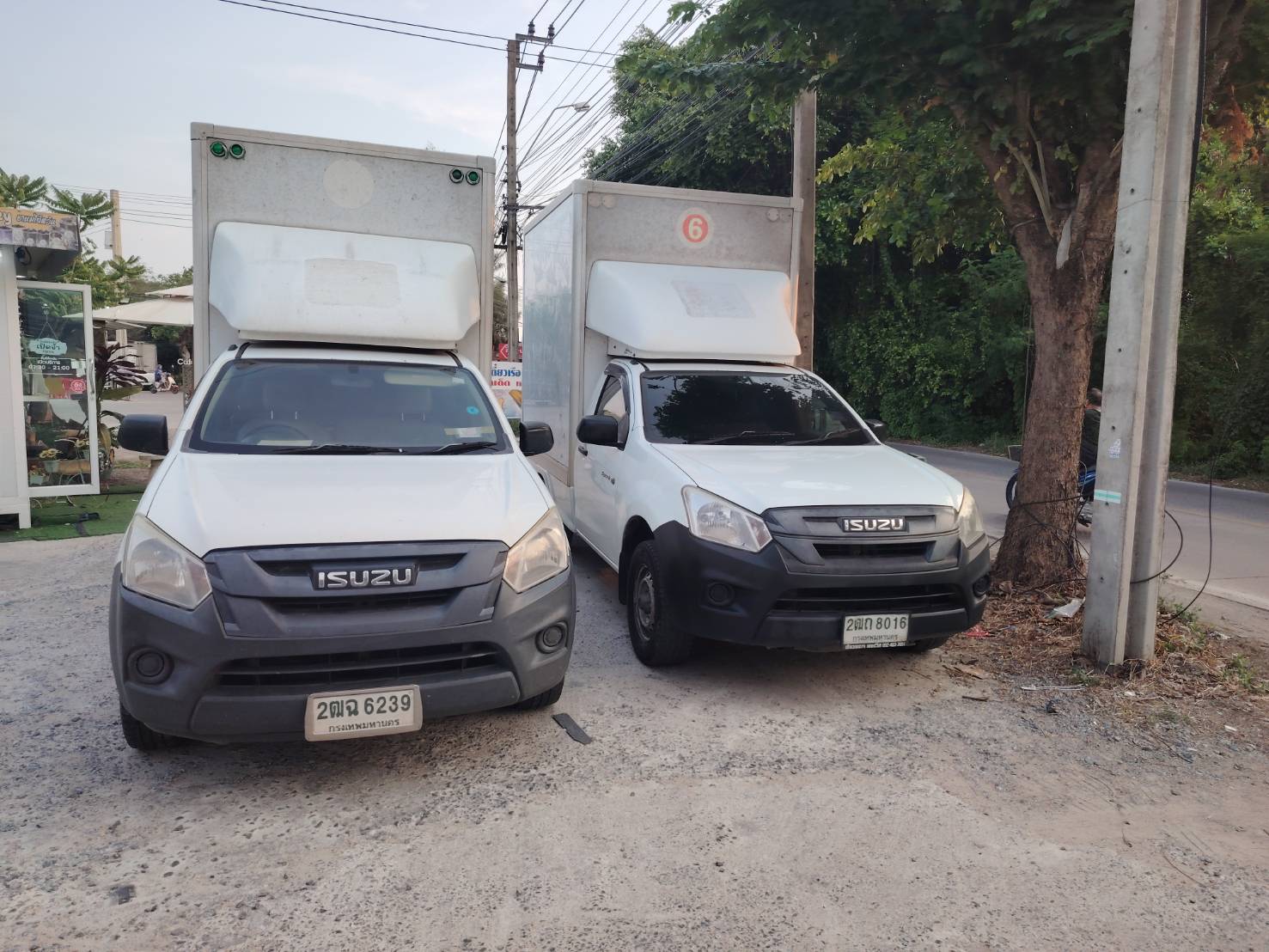 Isuzu Dmax 1.9 ปี18 ตู้ทึบ หน้าเดิม น๊อตไม่ขยับ 178,000 เอกสารพร้อมโอน