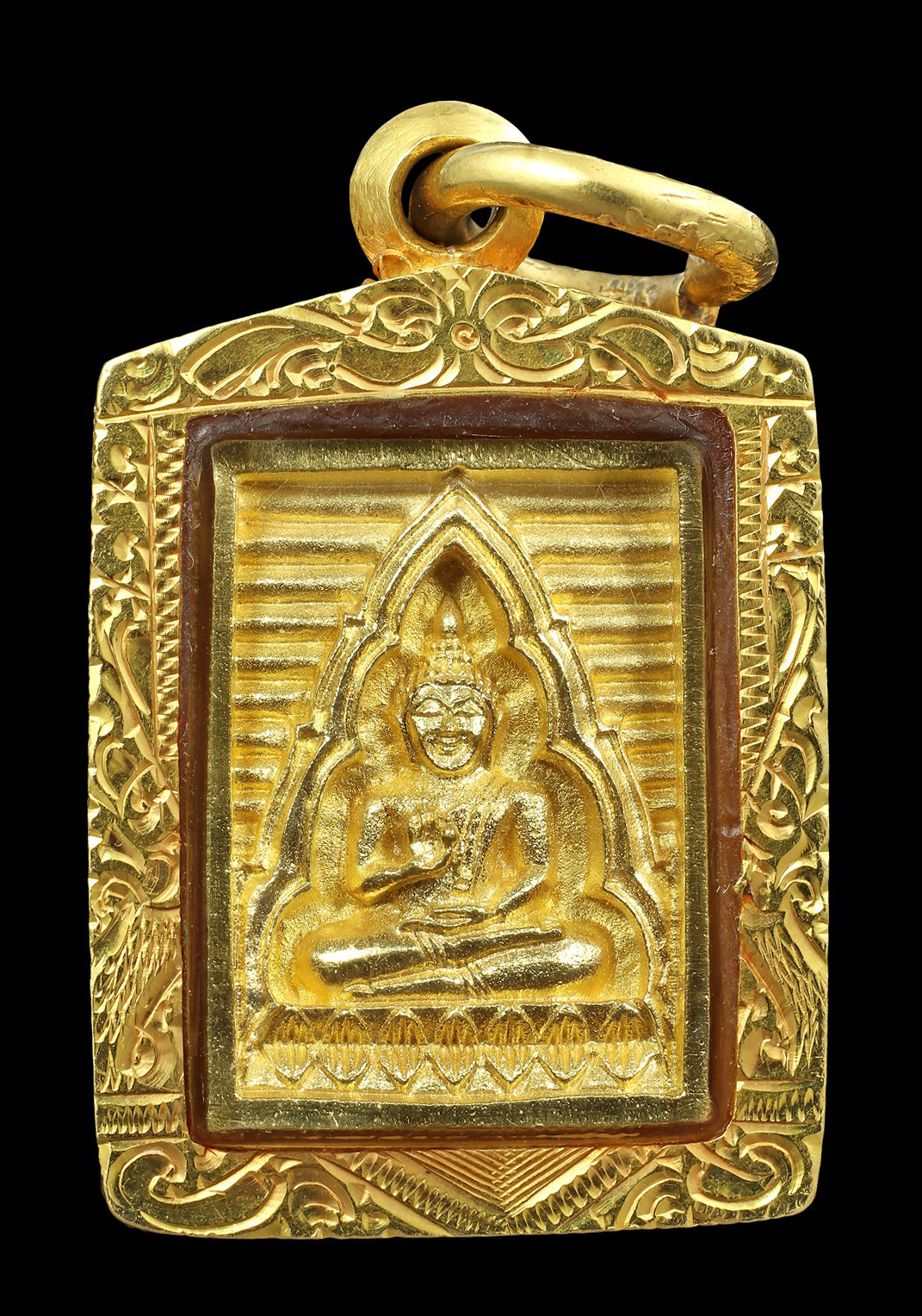 พระของขวัญวัดปากน้ำ รุ่นซื้อที่ดินถวาย เนื้อทองคำ พิมพ์กลาง จัดสร้างปี พ.ศ. 2534 เลี่ยมทองพร้อมบูชา
