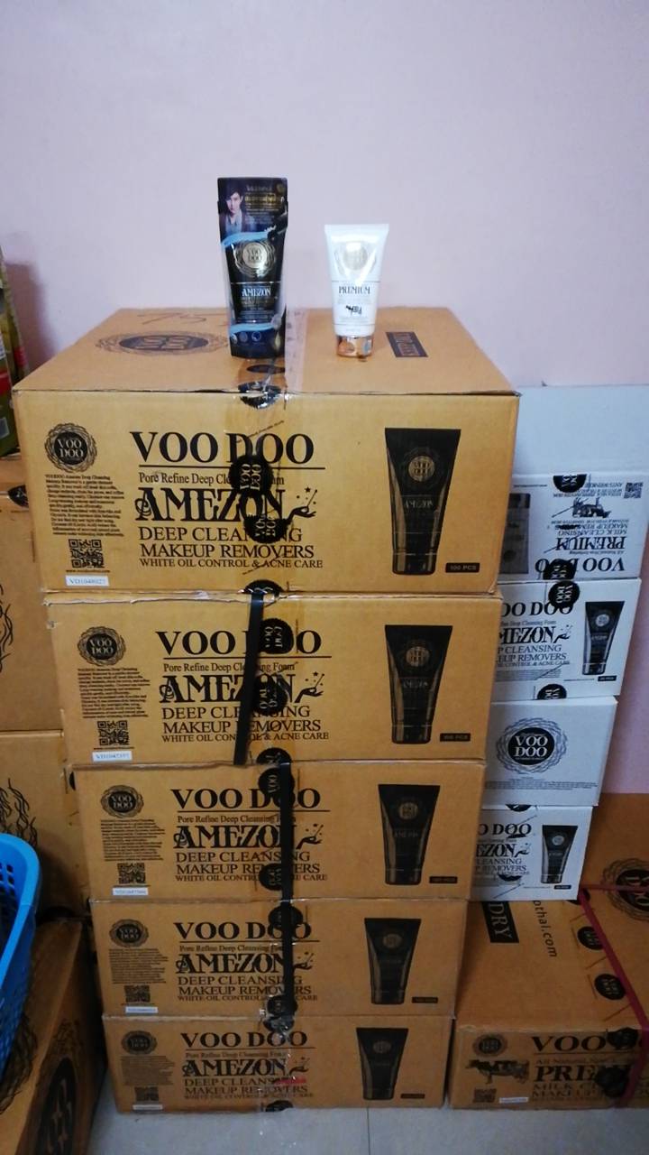 VOODOO PREMIUM牛奶卸妆清洁洗面奶 โฟมวูดูขาว