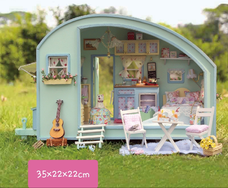 โทเดลจำลองบ้านวินเทจสีเขียวกล่องเหล็กรุ่น Time Travel