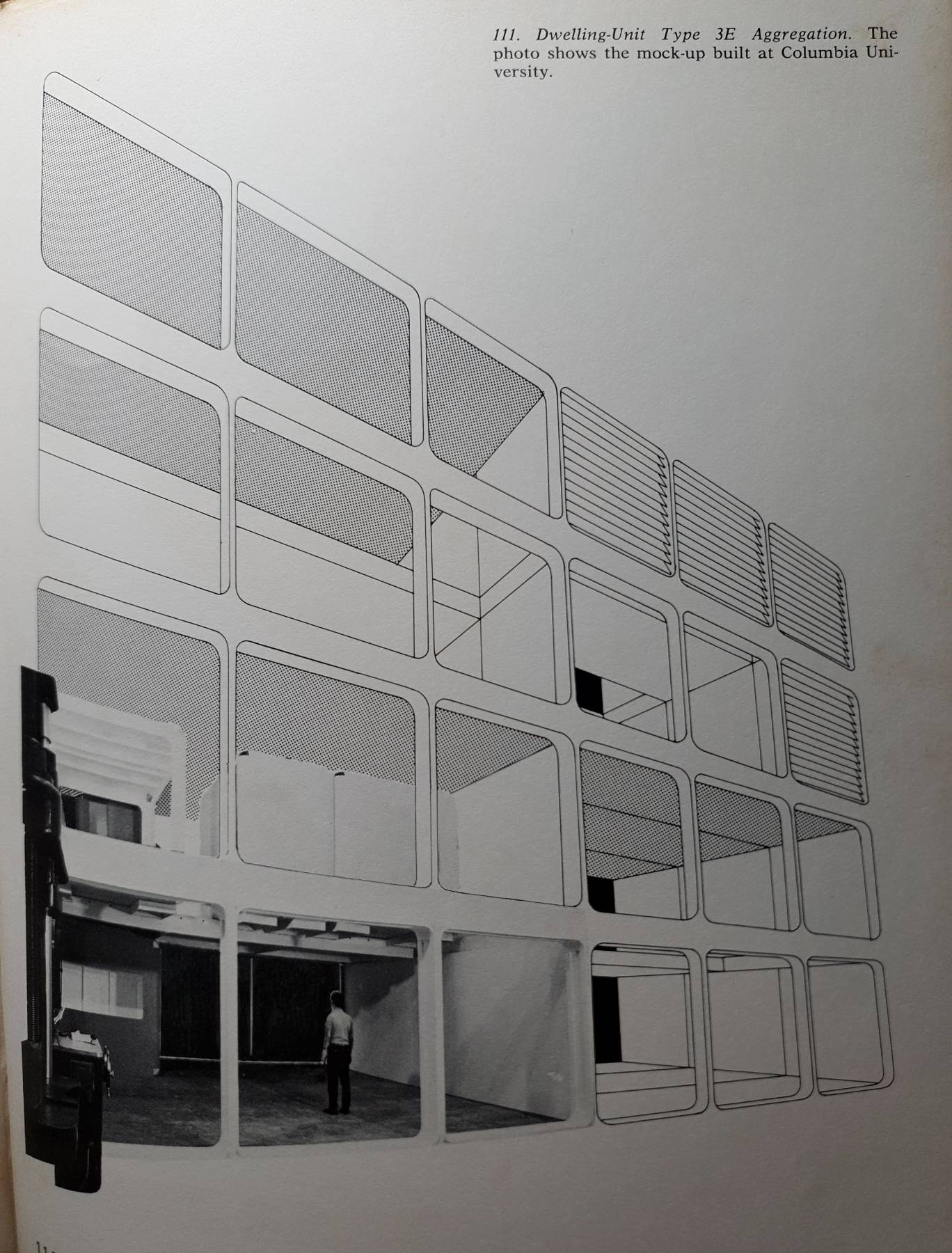 EQUIPOTENTIAL SPACE : Freedom in Architecture New York: Praeger, 1970 : Severino, Renato
