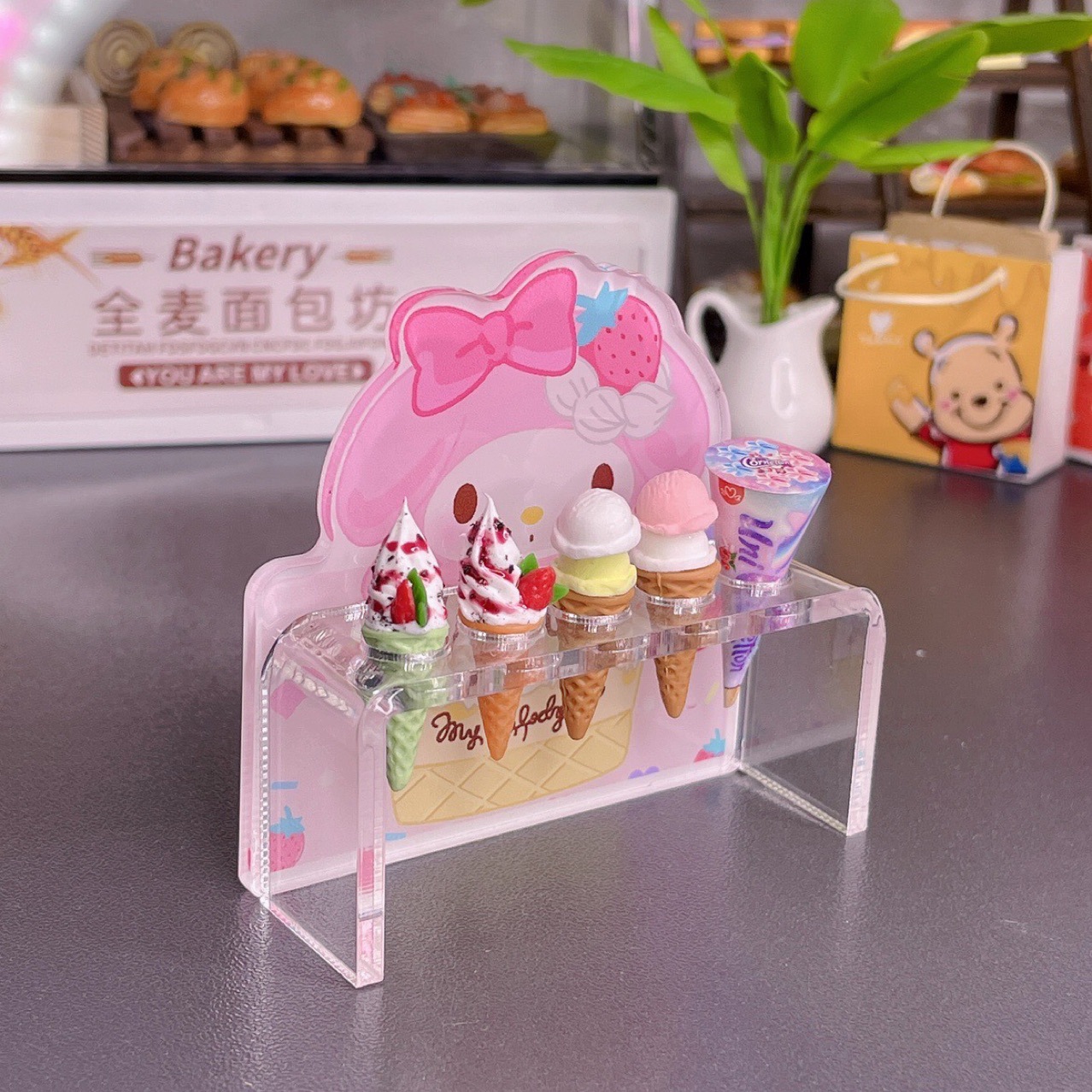 ของตกแต่งบ้านตุ๊กตาขนาดเล็กจิ๋วบ้านเค้กบ้านขนมอุปกรณ์เสริมวัสดุอะคริลิคกรวยไอศกรีมขนาดเล็ก